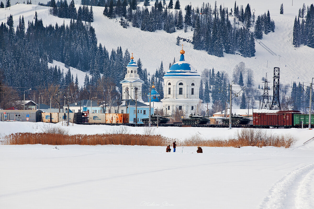 Церковь Введения во храм Пресвятой Богородицы .  