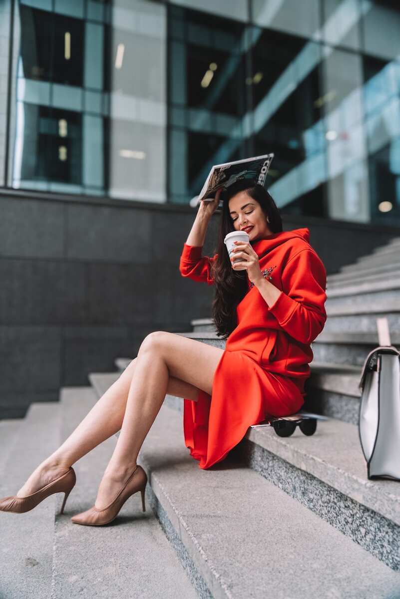 На фото Анна Туницкая - Миссис Мира 2018. Сочетает в себе бизнес-вумен, отличную мать, красивую женщину, и отличного человека.