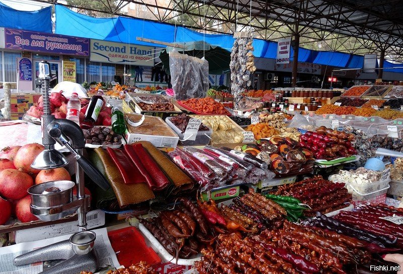 Октябрьский 57б. Улица гайдара 36. Кисловодский рынок центральный. Продуктовые в кисловодске. Копеечка кисловодск.