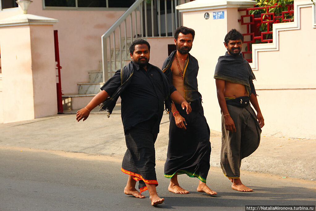аджай кумар индийский актер карлик. парвез ва турканин. рост индусов. андерссон невероятная история индийца. рост индусов.