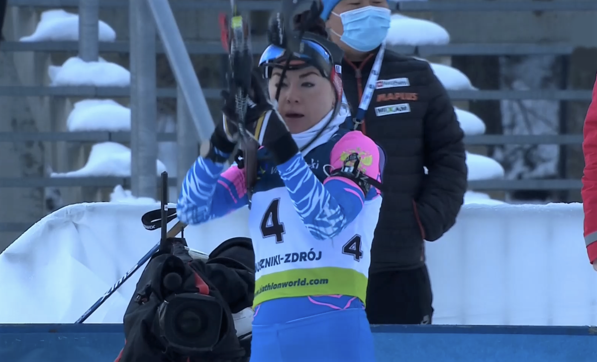 Лариса Куклина на третьем огневом рубеже пасьюта на чемпионате Европы.