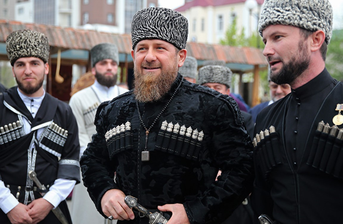 Chechen мехкарий. Chechnya leader. Чеченец. Чечня мужчины.