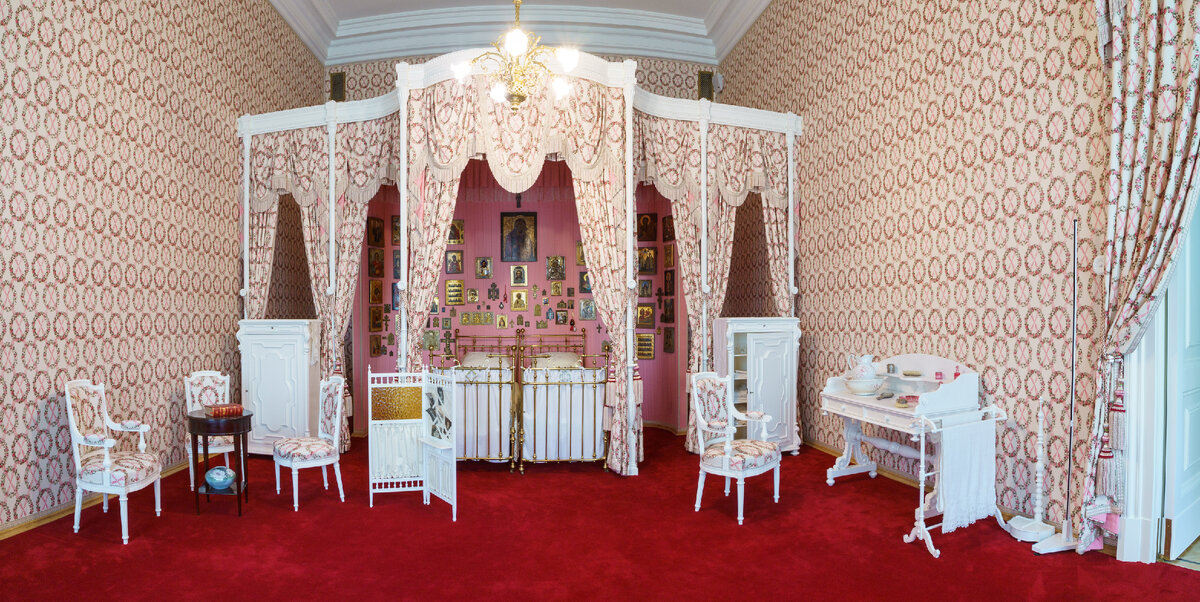 Опочивальня (Спальня) в Александровском дворце. Фото: ГМЗ «Царское Село», автор - Руслан Шамуков