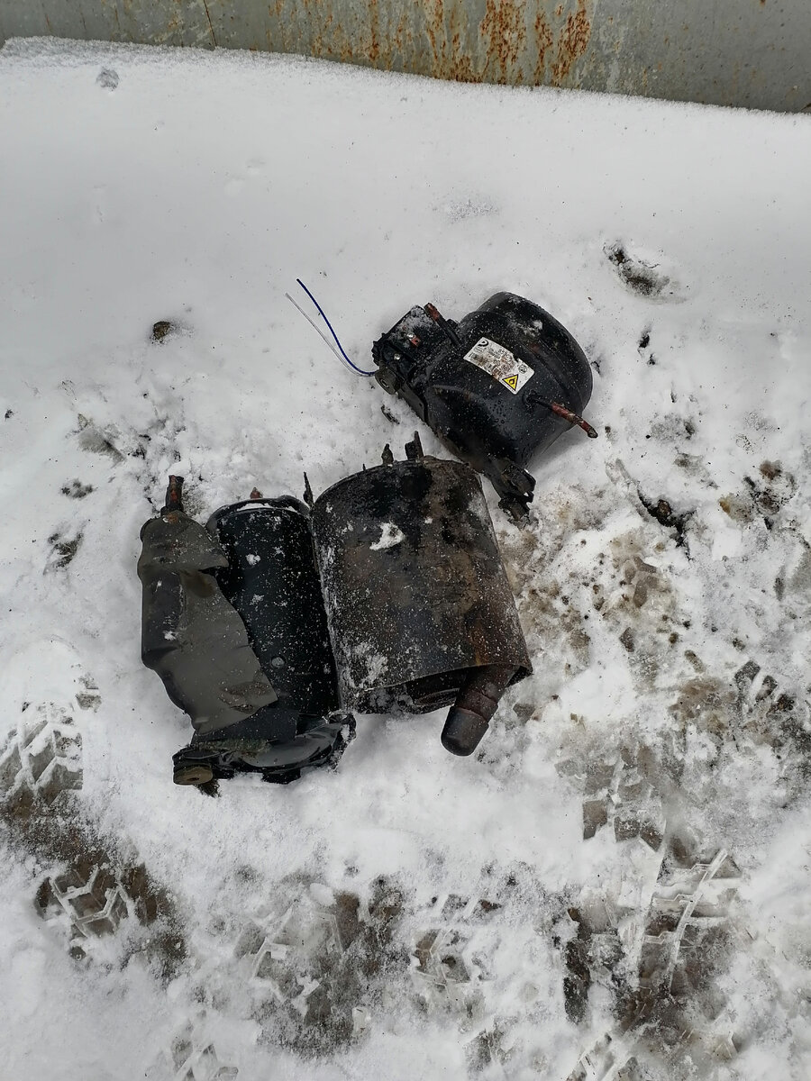 Компрессор от холодильника 