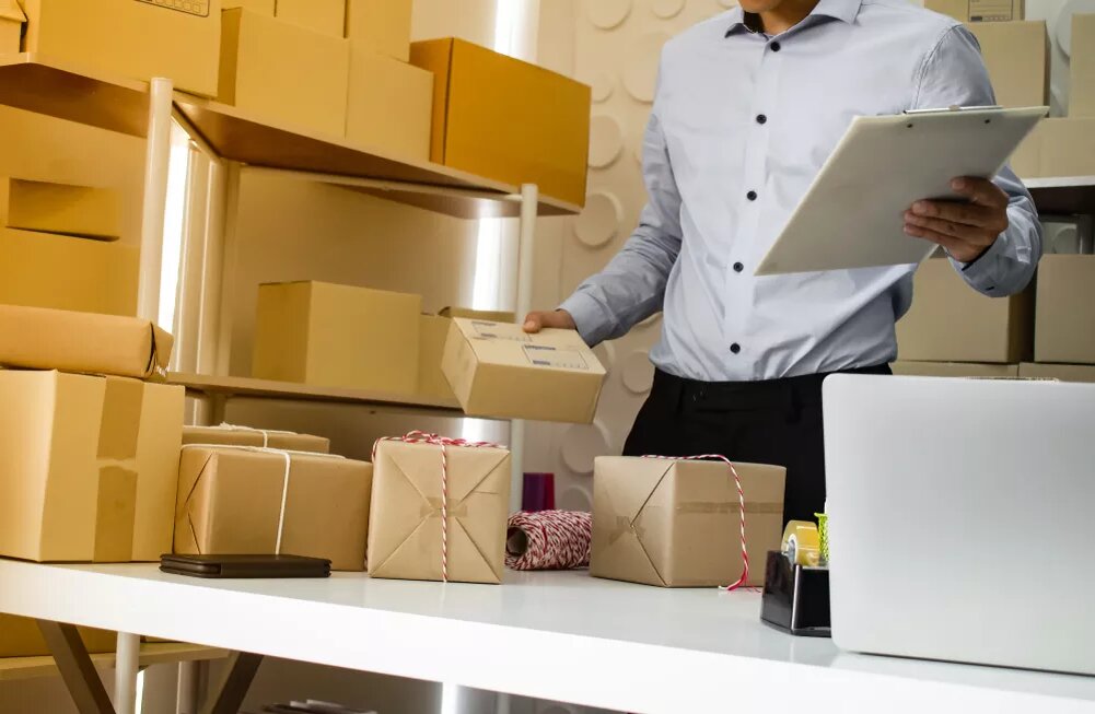 Покупки в интернете. Как продать себя дорого. Как продавать дорогие продукты. Продавать продавать начала выбираете. Поставщик и покупатель.