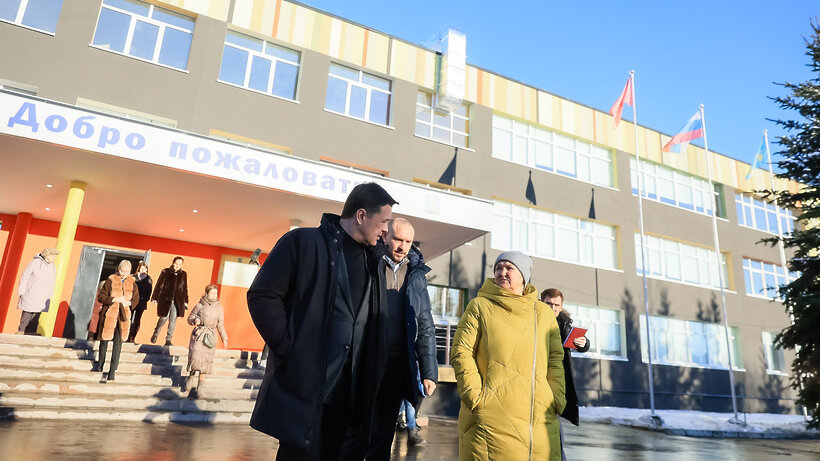    Губернатор Московской области Андрей Воробьев во время визита в Ложковской школе ©Константин Семенец Пресс-служба Губернатора и Правительства Московской области