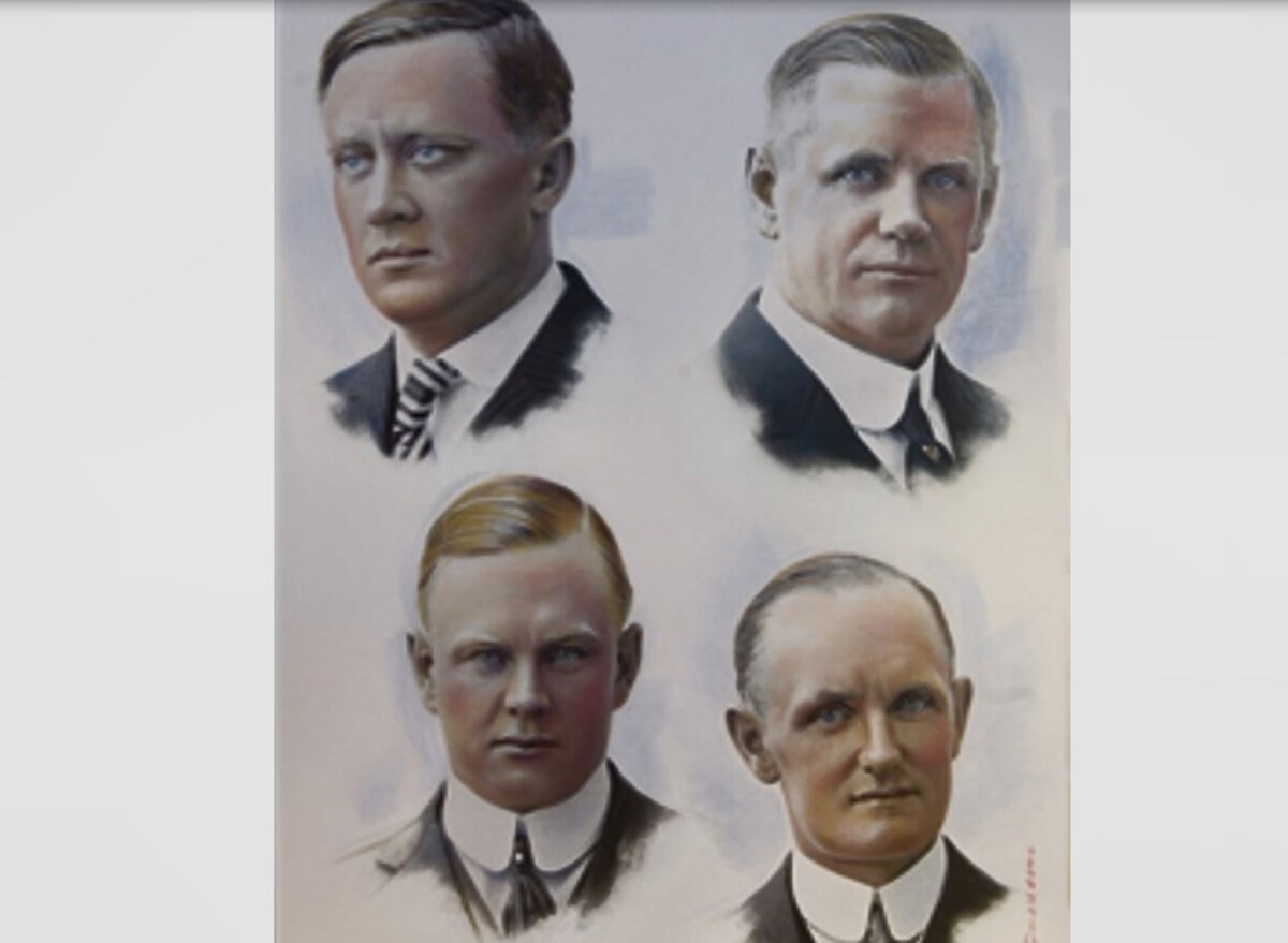 Основатели «Харли-Дэвидсон». Вверху (слева направо) — Уильям Харли, Уильям Дэвидсон,
внизу (слева направо) — Артур Дэвидсон, Уолтер Дэвидсон ст.