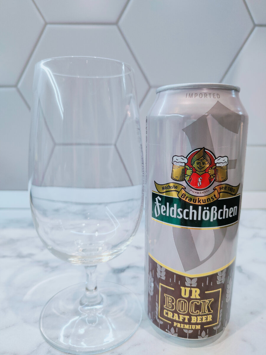 Пиво "Feldschlößchen UrBock Craft Beer" (Фельдшлёсхен Урбок)