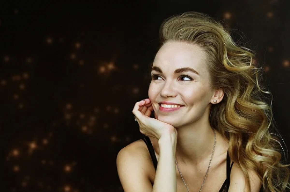    Саша Алмазова выступит 8 января в Петербурге с бэндом и хором