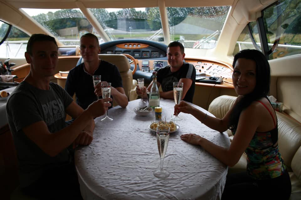 Речной круиз на яхте из Москвы