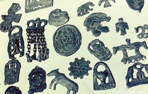 Специалисты утверждают, что в причудливых растительных узорах зашифровано мировоззрение древних людей. 