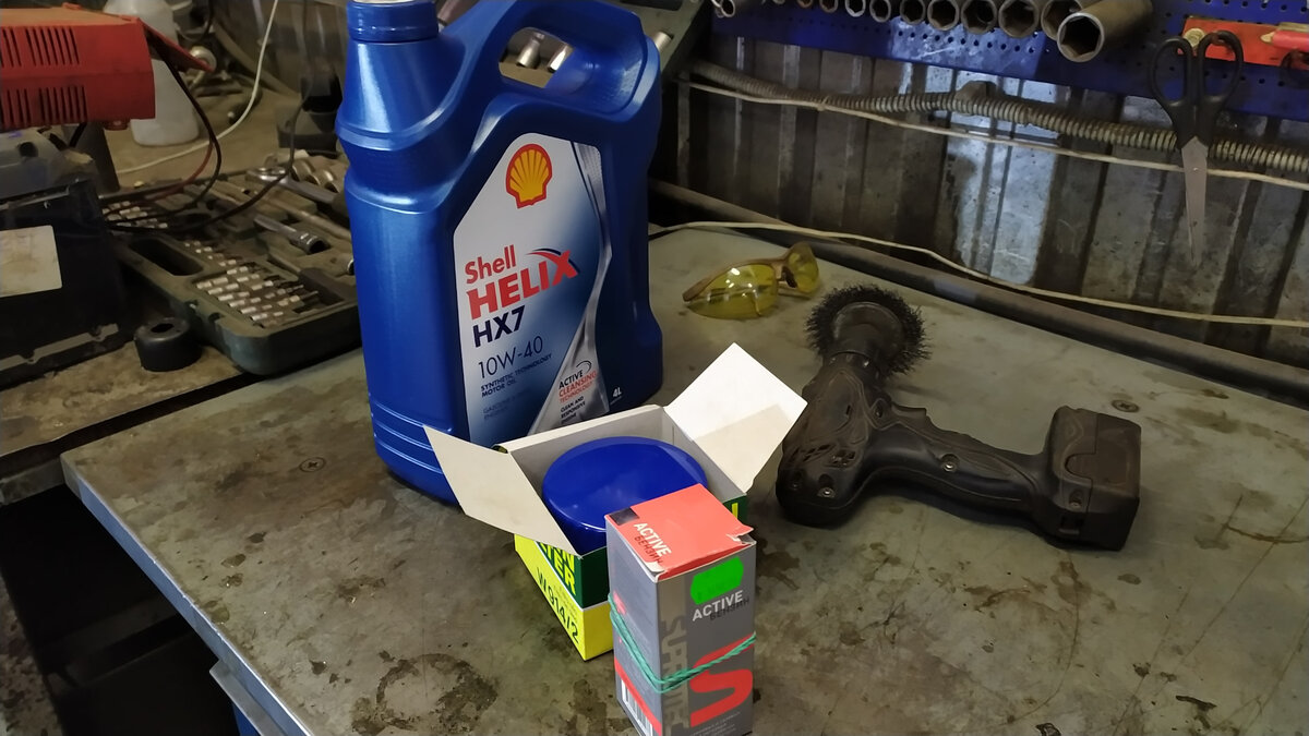 Масло на зиму 10W-40