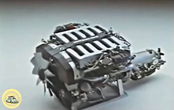 Тот самый мотор М120 на 7.3 литра. Источник фото: youTube.com