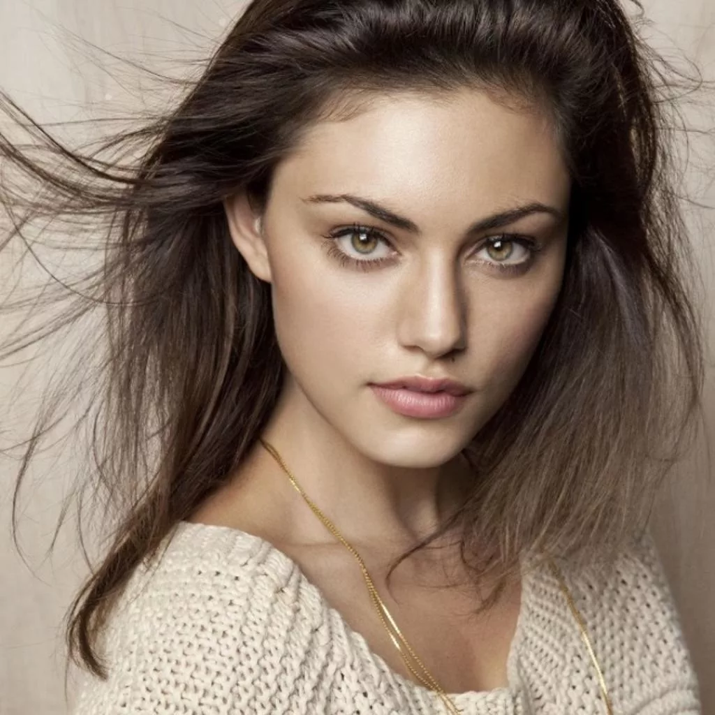 Фотография с яркой улыбкой. 7 самых. Линдси лохан 1999. Фрида пинто 2012. Freida pinto актриса.