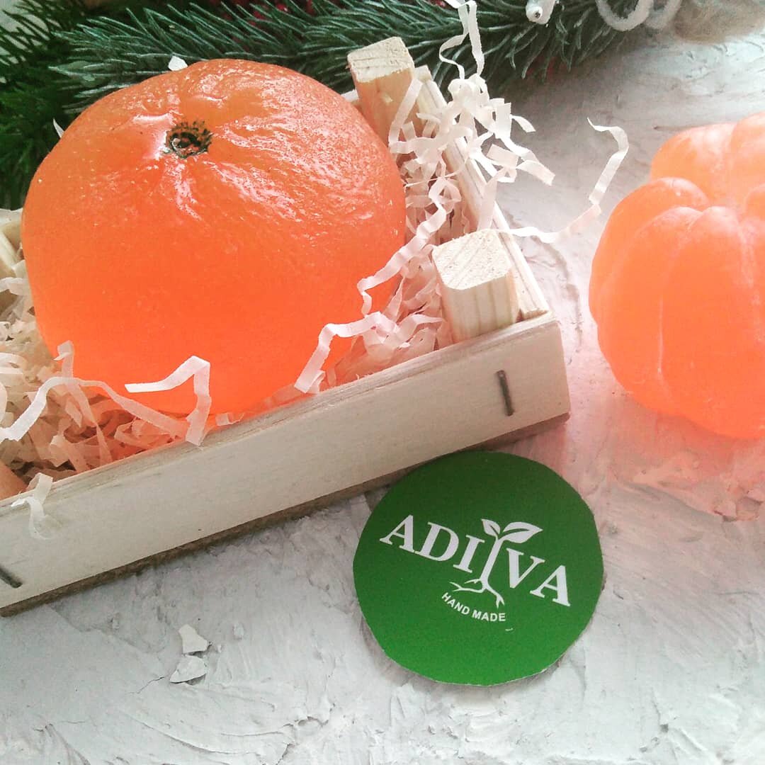 Новогодний мандарин ручной работы 