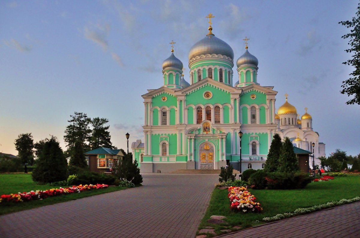 Троицкий собор в Дивеево. Фото из открытого источника.