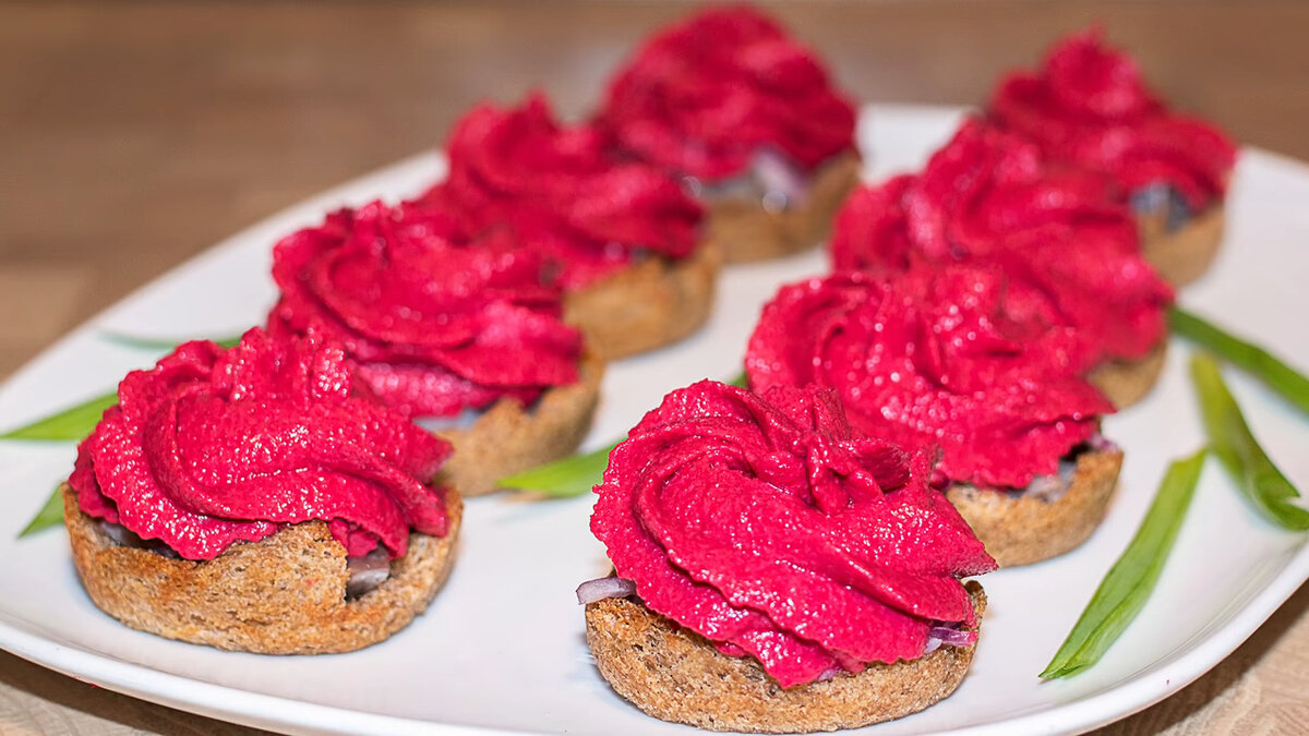 Новогодняя закуска - селедка под шубой стиль модерн