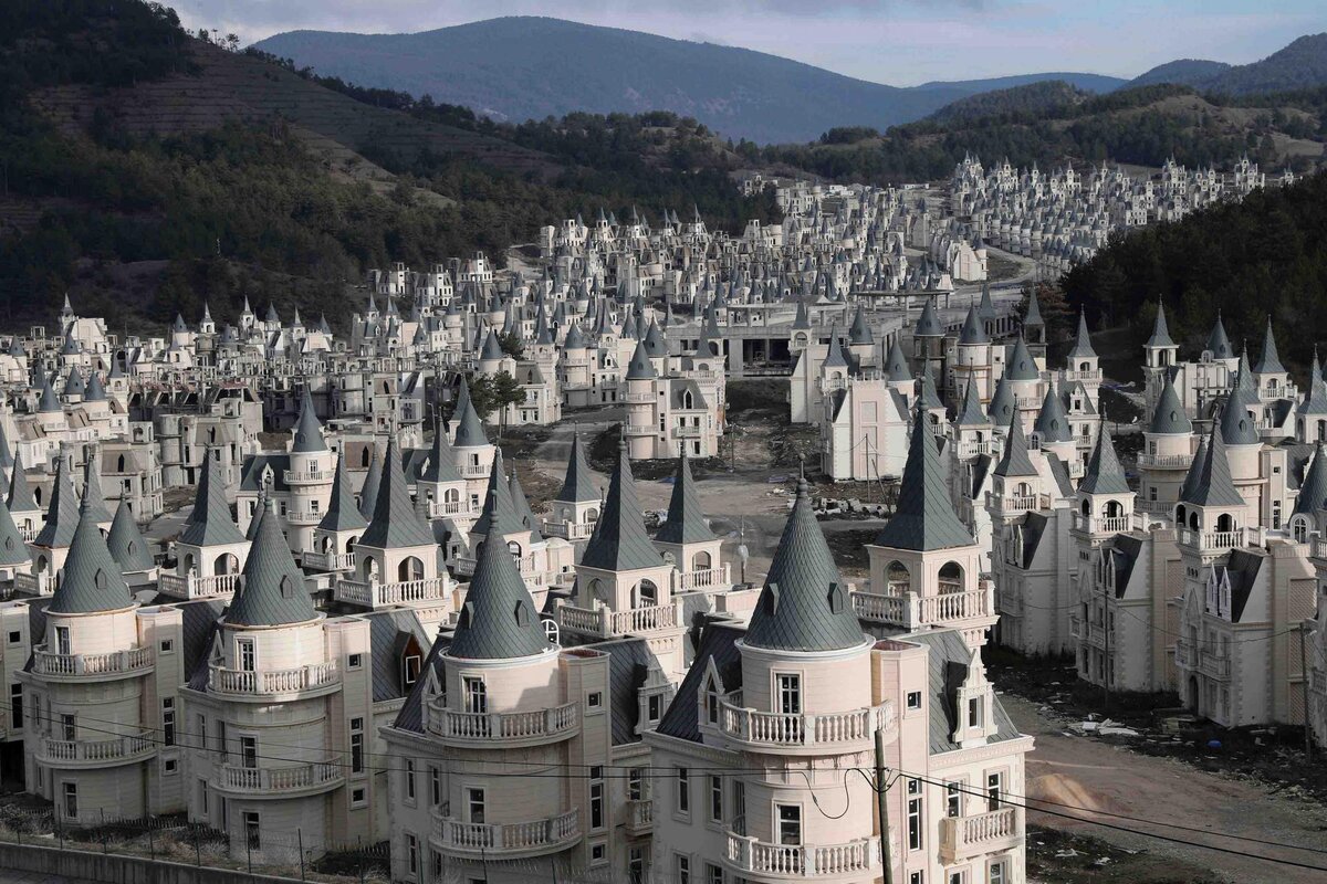 Столько принцесс осталось на улице