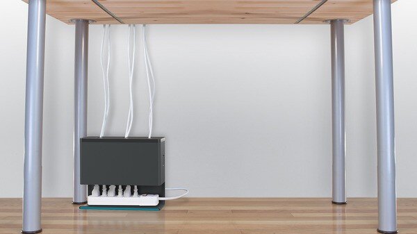 Универсальный  бокс для проводов и сетевого удлинителя, который можно поместить на  полу или стене. «Plug Hub» от «Quirky» и дизайнера JARED JOYCE