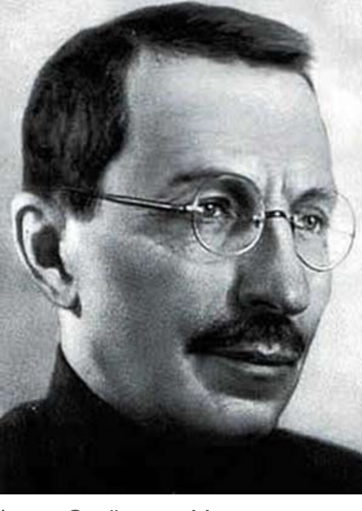 А.Макаренко