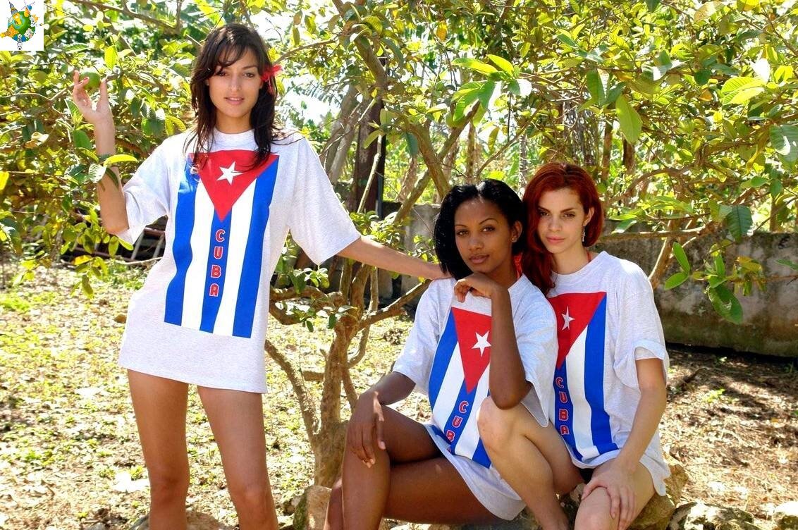 Мулатка тает от любви как шоколадка Куба