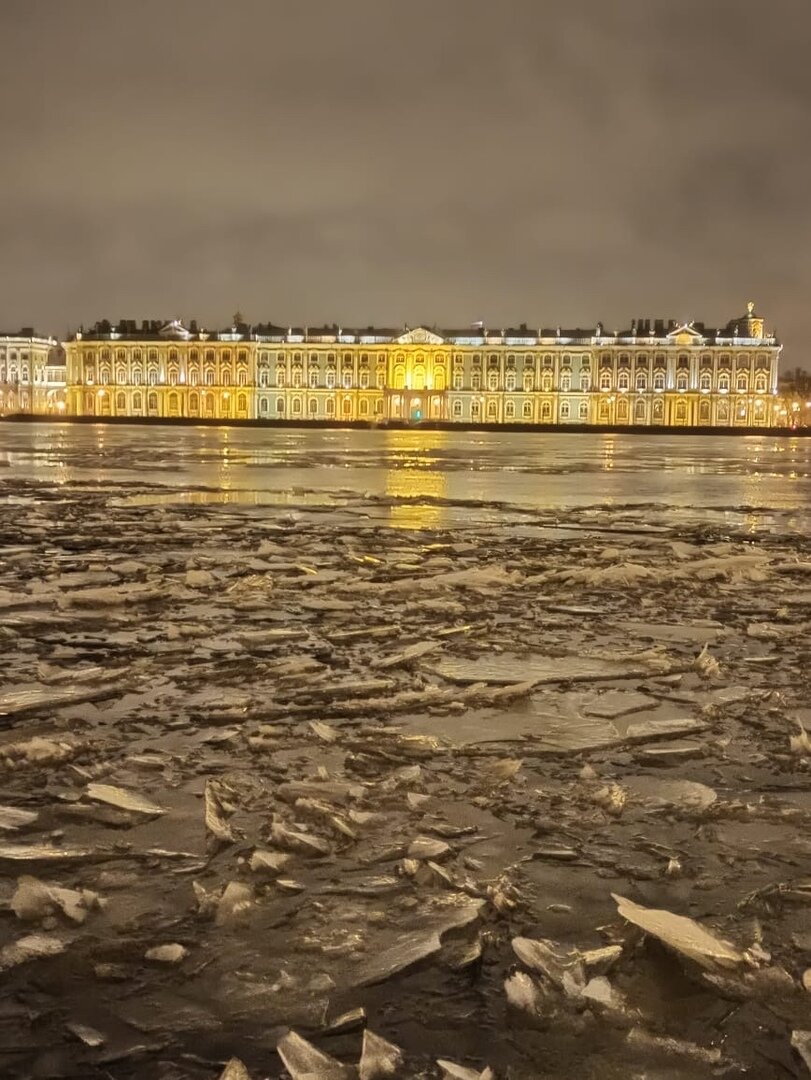           Петербург в феврале.Листайте галерею.Фото из личного архива.