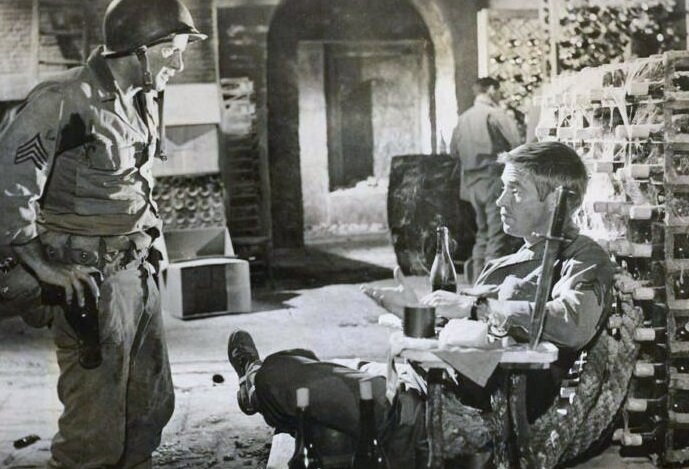 Победители в очередном винном погребе