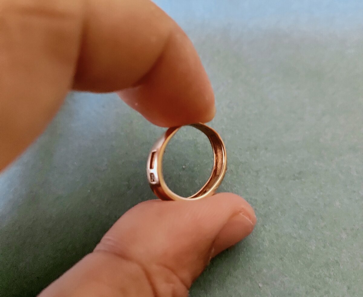 Как почистить золотое кольцо в домашних