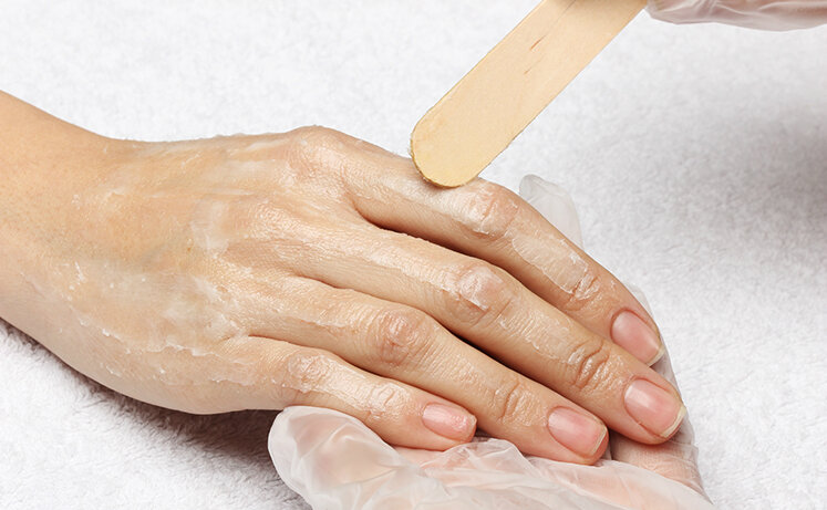 При холодной процедуре, не требуется разогрева парафина