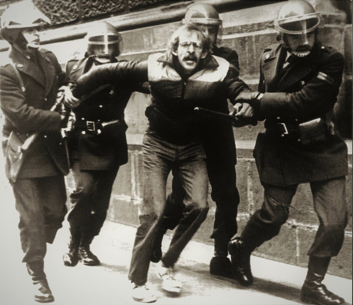 Переворот пиночета. Чили 1973 Аугусто Пиночет. Пиночет Аугусто диктатура. Хунта Пиночета в Чили. Переворот в Чили в 1973 Пиночет.