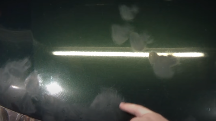 Показываю как правильно отремонтировать сколы на капоте и бампере ...