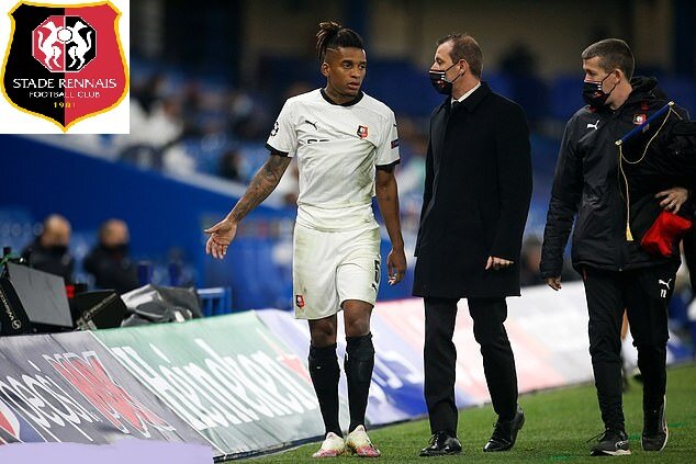 Защитник Далберт был удалён в первом тайме в проигранном матче "Челси".