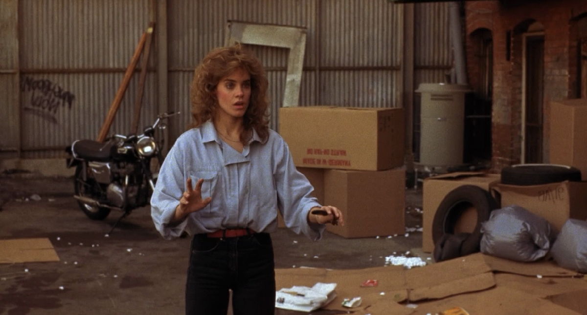 Кадр из фильма "Ночь кометы" 1984Г. США. Ужасы, фантастика, комедия.