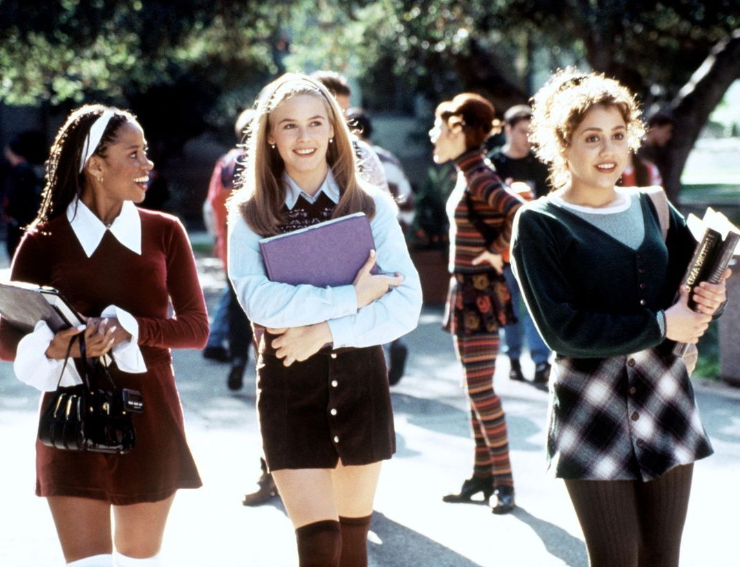 Кадр из фильма "Бестолковые" (Бриттани справа)