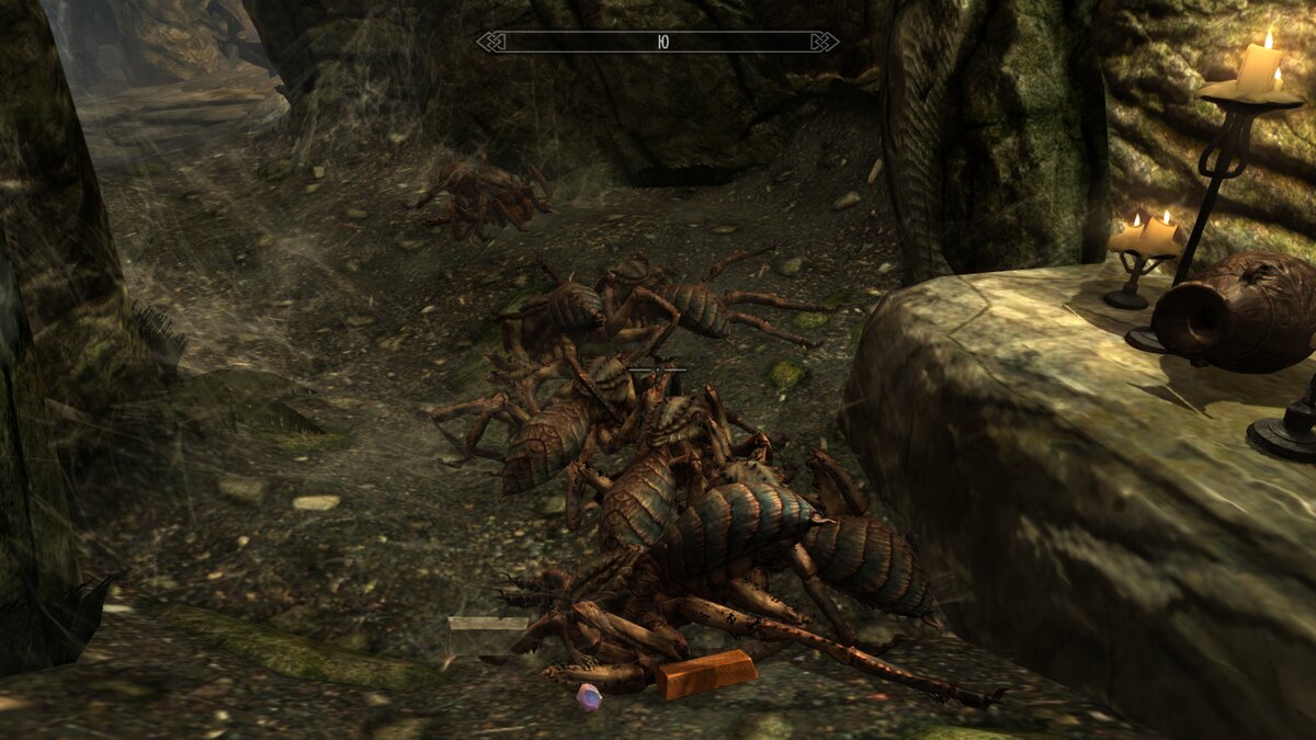 скрин автора - в одной из пещер паучки решили потусить