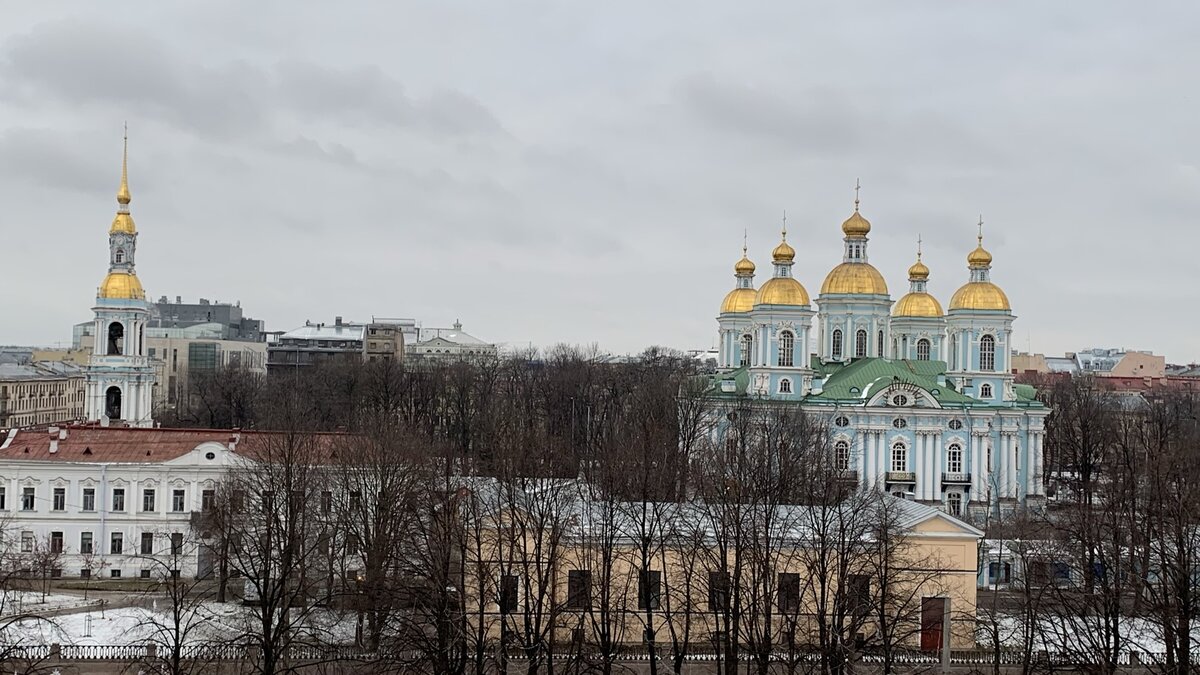 Вид на Никольский собор 
