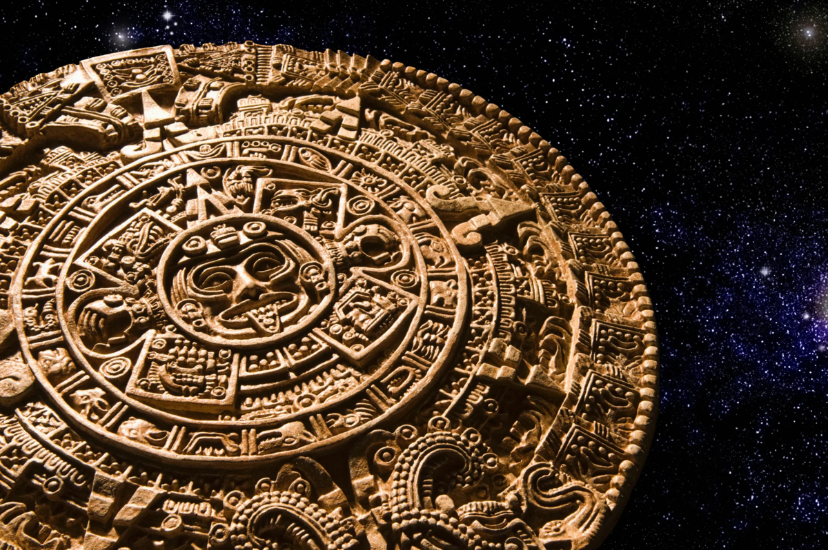 Календарь майя слушать кратко. Хааб – Солнечный календарь Майя. Ацтекский календарь камень солнца. Камень солнца ацтеков. Камни Майя.
