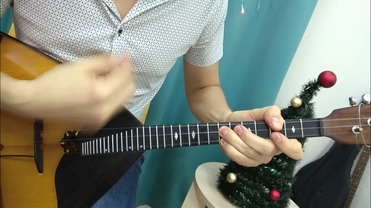 Jingle bells на балалайке. Урок 95. Уроки игры на балалайке