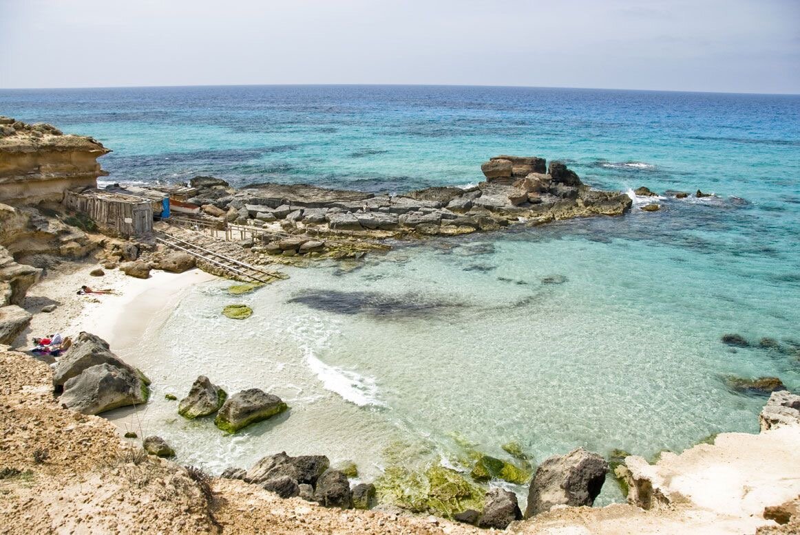 CALÒ DES MORT, ISLAS BALEARES