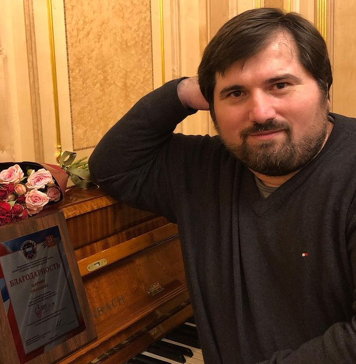 Шарип мечтал связать свою жизнь с музыкой