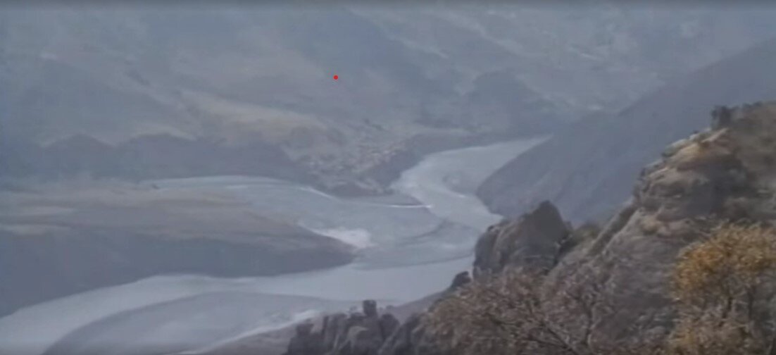 Район операции. Кадр из фильма Сергея Говорухина "Прокляты и забыты"  с места и во время описываемых событий