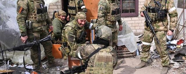 Бойцы на временном отдыхе . фото: картинки  яндекса. 