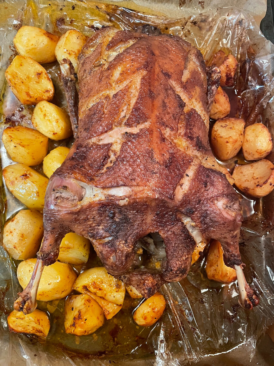 Ароматная утка с картошкой в рукаве, пошаговый рецепт с фото от автора romaska на ккал