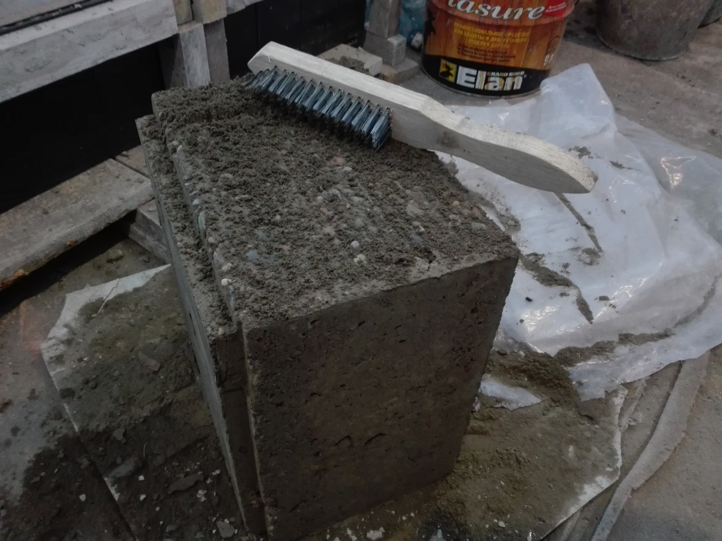 Технология «Мытый бетон»: декоративные блоки, плитка, отмостка. Пошаговая инструкция15