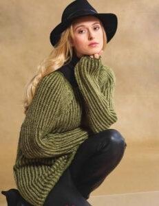 Вязание для женщин. Двухцветный пуловер спицами - Самые красивые узоры спицами