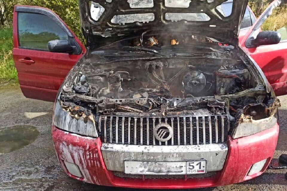     Причина пожара устанавливается. Фото: vk.com/mchs_murmansk