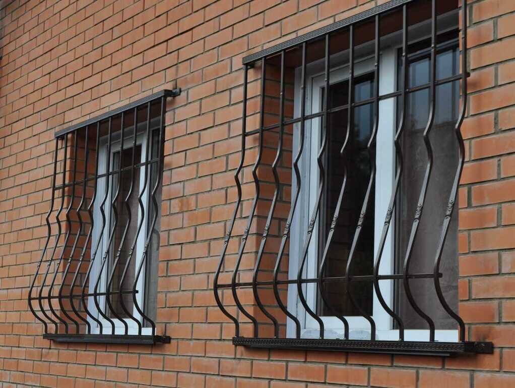 Решетки на окна своими руками - 76 фото