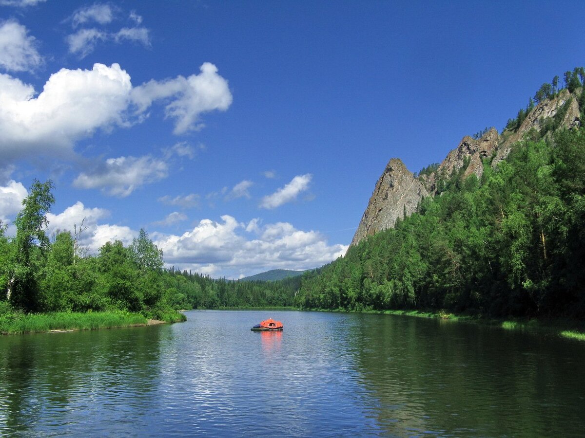 Места в красноярском крае. Река Мана Красноярский край. Красноярский край природа Енисей. Мана река в Красноярском крае. Река Енисей Красноярский край.