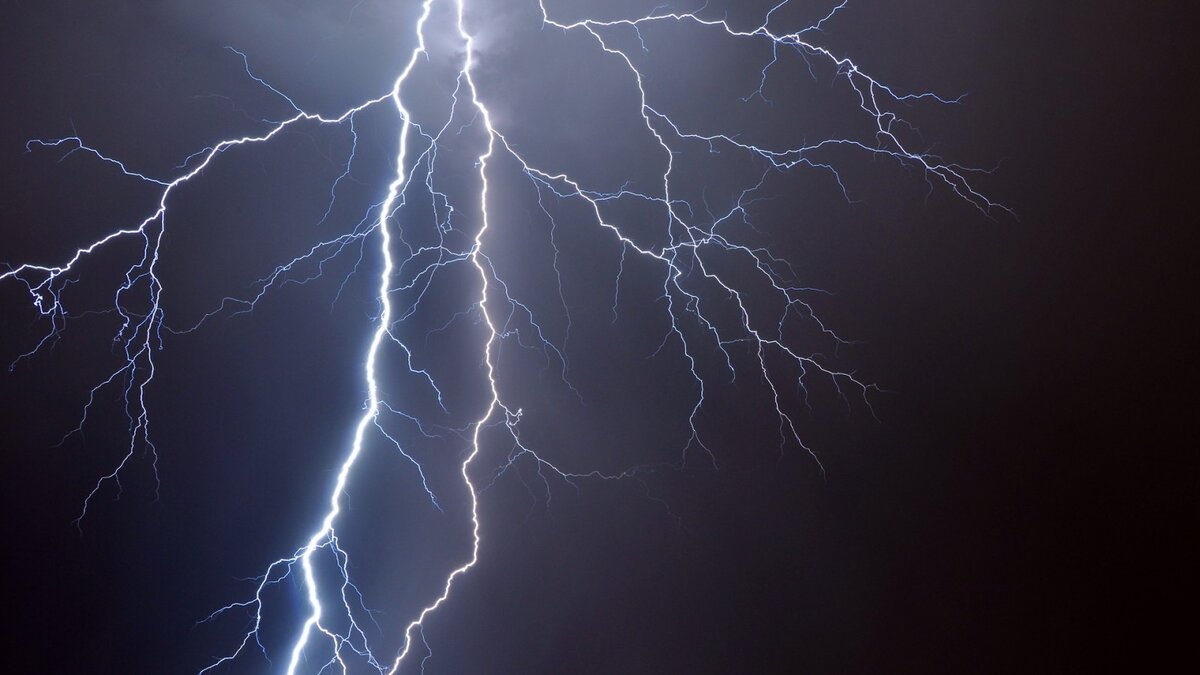 Было что-то типа такой молнии, только шире и больше