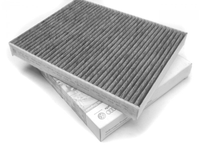 1. Салонный фильтр.